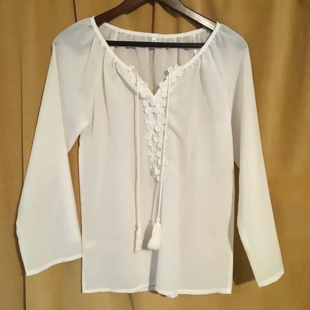 NWOT Ivory Boho Top Size M